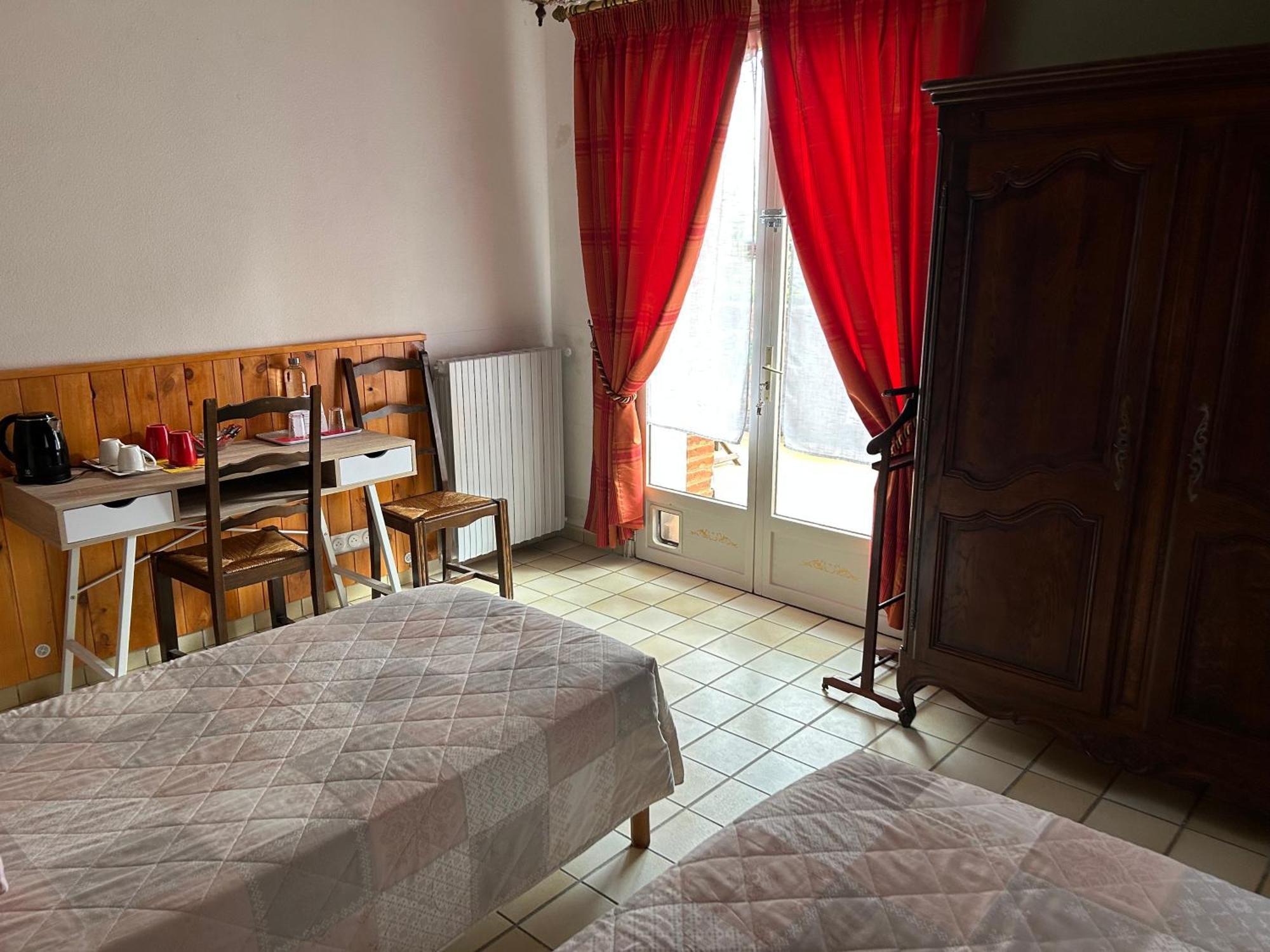 Manoir De La Gravette, Manoir Et Table D'Hotes Μοντωμπάν Εξωτερικό φωτογραφία